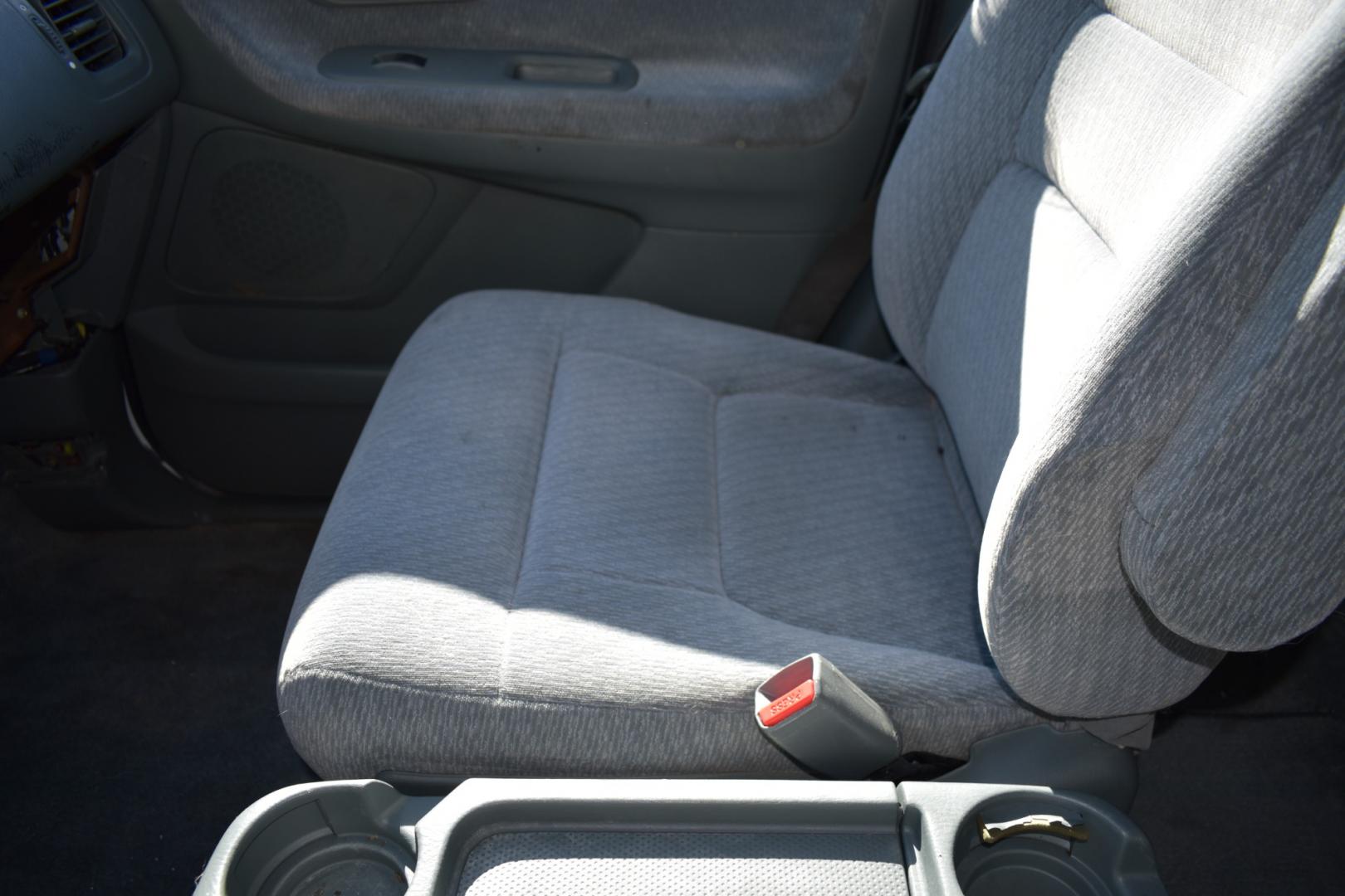 2003 White /Gray Honda Odyssey (5FNRL18513B) , located at 5925 E. BELKNAP ST., HALTOM CITY, TX, 76117, (817) 834-4222, 32.803799, -97.259003 - Buying a 2003 Honda Odyssey can be a smart choice for several reasons: Reliability: Hondas are known for their reliability, and the Odyssey is no exception. The 2003 model year is often praised for its durability and long-lasting performance. Safety: The 2003 Honda Odyssey comes equipped with safe - Photo#15